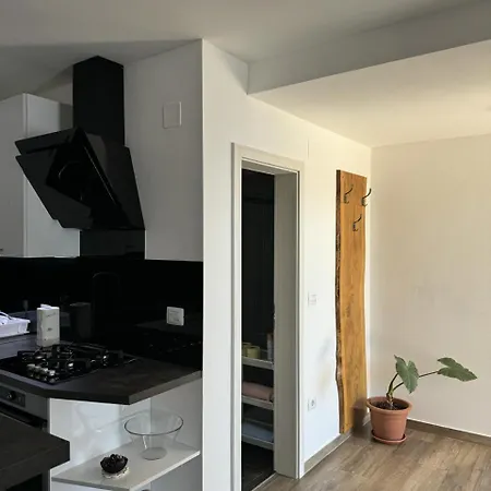 Heart Of Stone Apartament Tulisevica